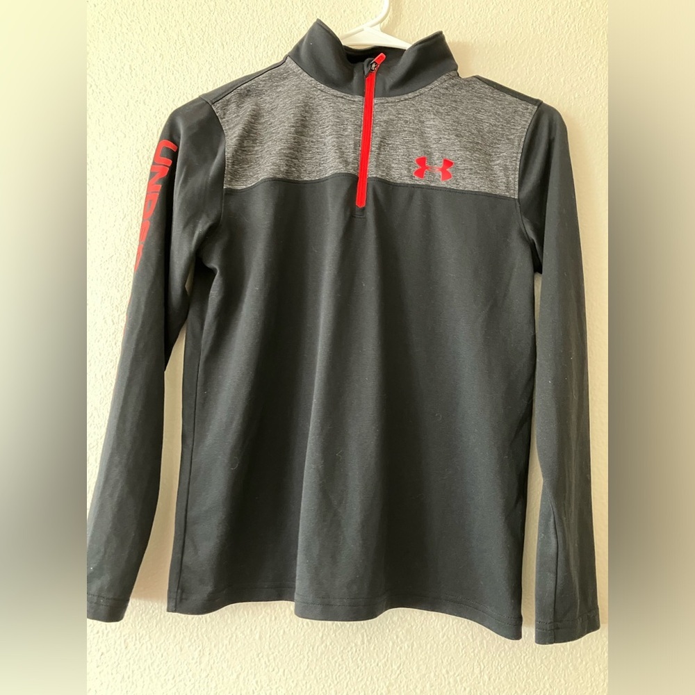 🌸  3/$15 Under armour sweatshirt